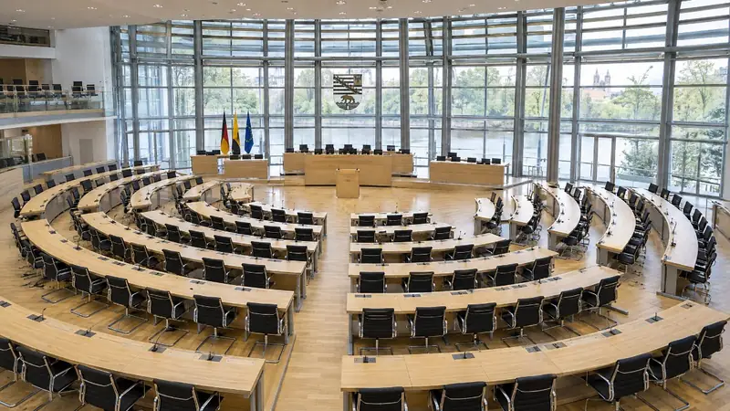 Taktische Brandmauer-Obsession: Sachsen-Anhalts Politik versinkt in Lähmung
