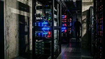 Digitale Geisterfahrer: Anthropics KI-Fehlalarm entlarvt die Hybris der Algorithmen