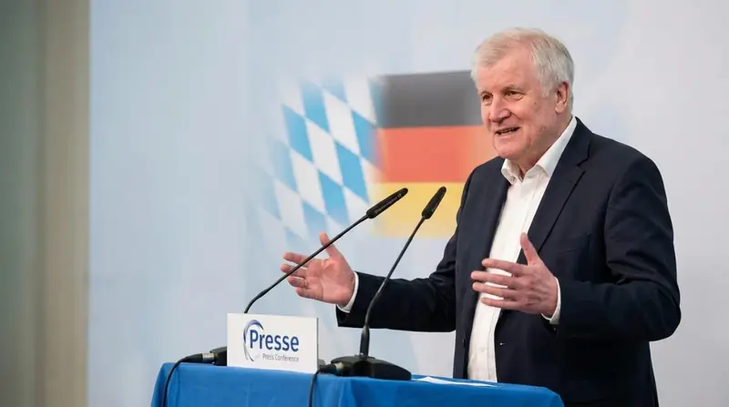 Seehofer rechnet mit Kanzler Merz ab: Massive Glaubwürdigkeitskrise