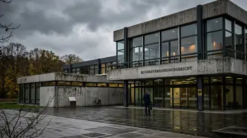 Griff nach dem Familienerbe: Karlsruhes Steuerprüfung bedroht das Fundament des Mittelstands