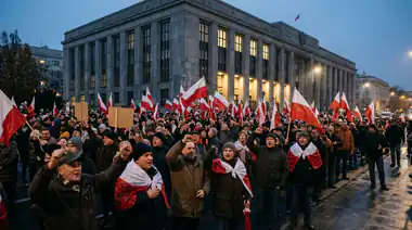 Machtkampf an der Weichsel: Kaczyńskis Polexit-Offensive erschüttert Tusks Vasallentreue
